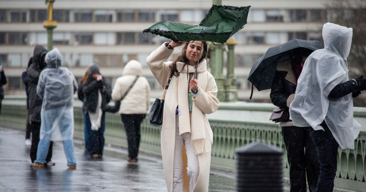 Weekend washout as Brits to be battered by rain in Hurricane Gabrielle fallout - The Mirror